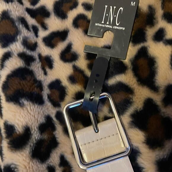 NWT INC International Concepts  Croc-Embossed Panel Belt Taupe M - Picture 5 of 6